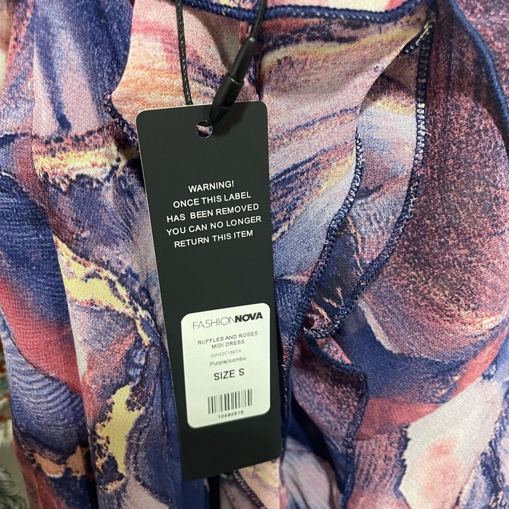 Abstract Ruffle Dress - Picture 2 of 3